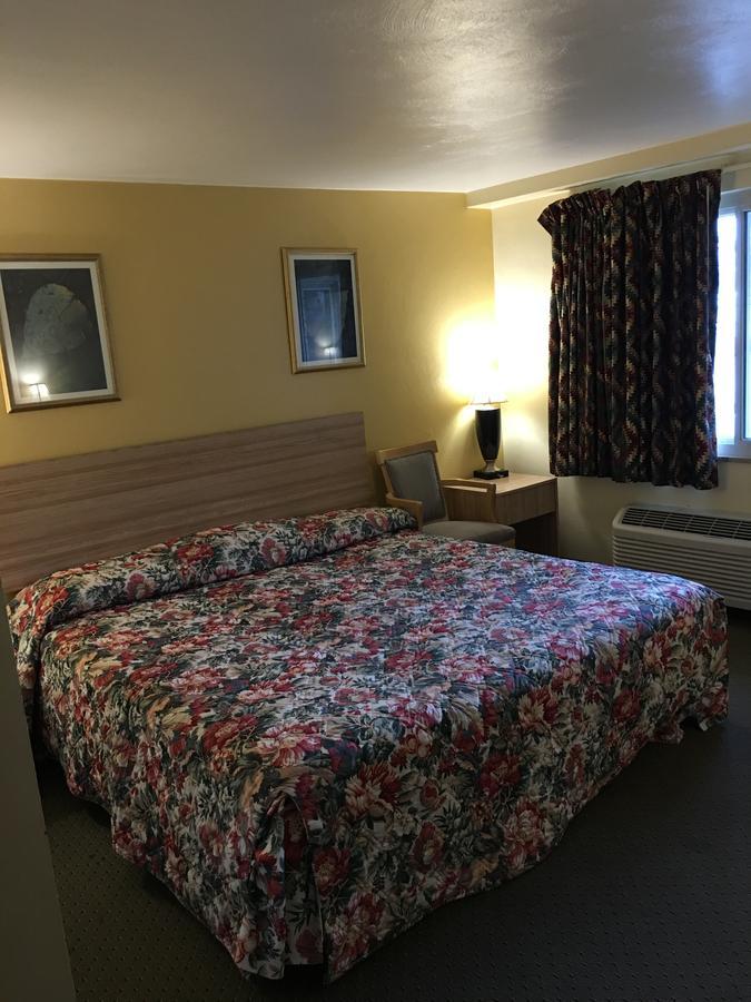 Holiday Motel Waynesburg Ngoại thất bức ảnh